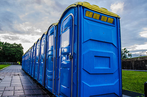 Porta potty delivery and setup in Sumner, IA